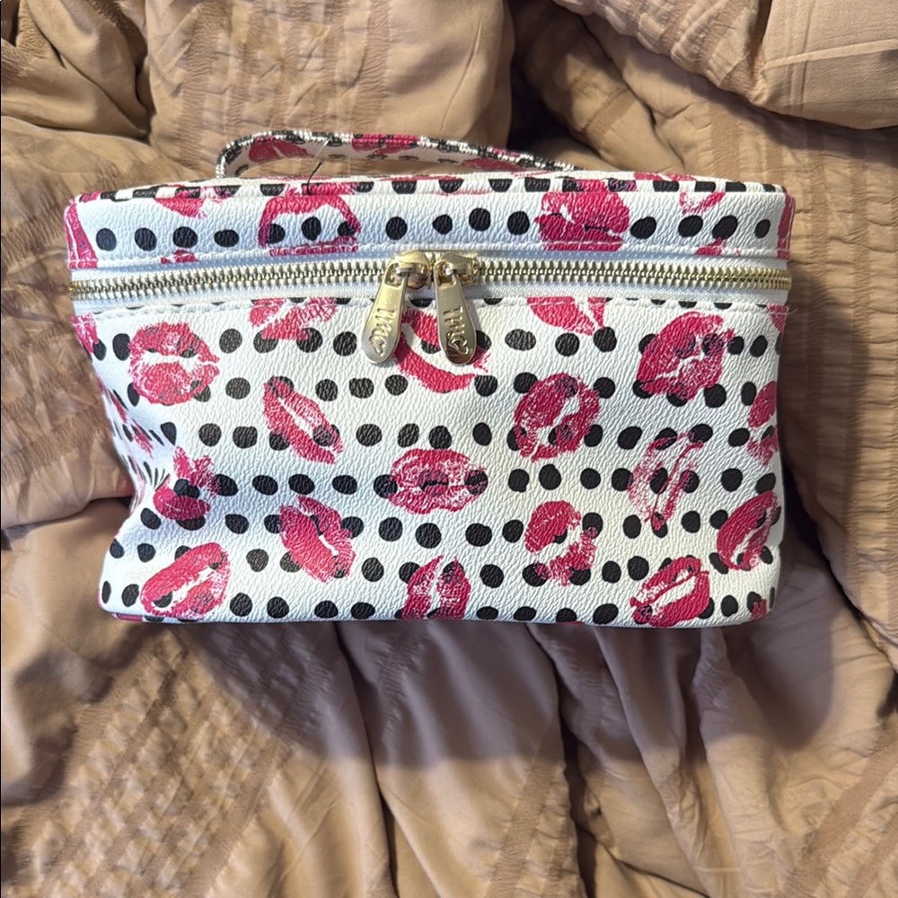 Polka Dot and Lip Print Women's makeup Bag